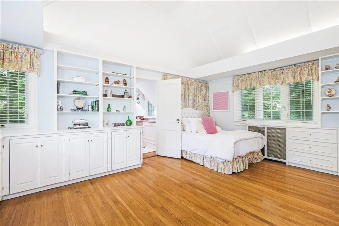 Photo of 8 Ridgewood Drive