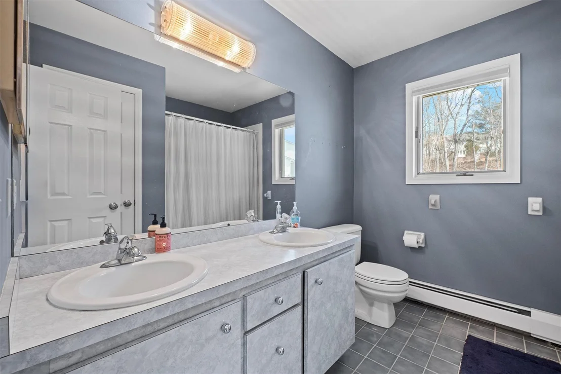 Photo of 31 Waters Edge