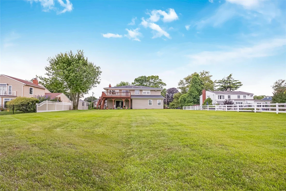 Photo of 287 Cedar Avenue