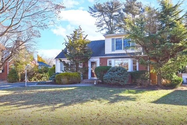 Photo of 24 Surrey Drive