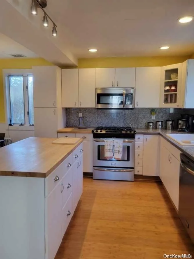 Photo of 28 Forest Avenue