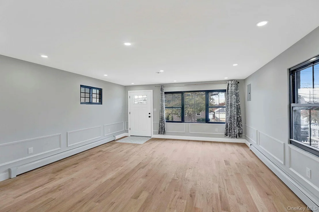 Photo of 338 Calhoun Avenue