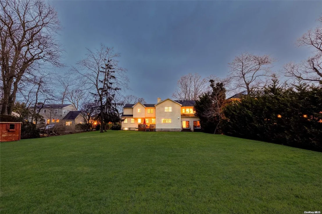 Photo of 49 Lindenmere Drive