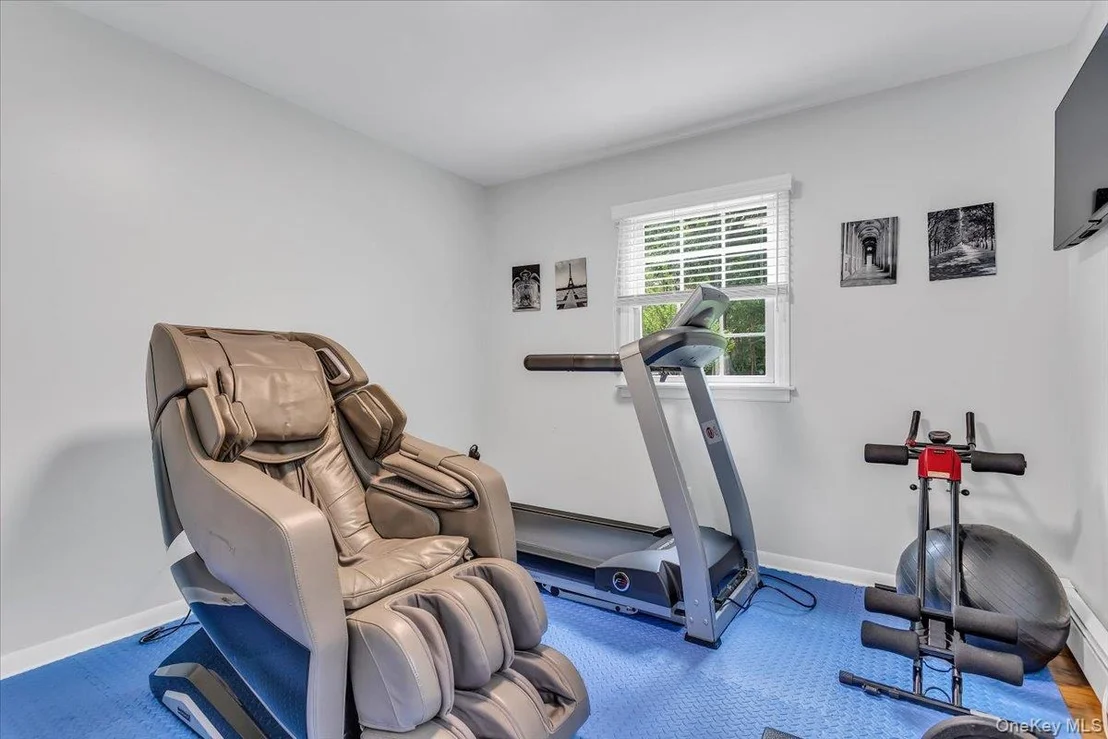 Photo of 21 Buttonwood Drive