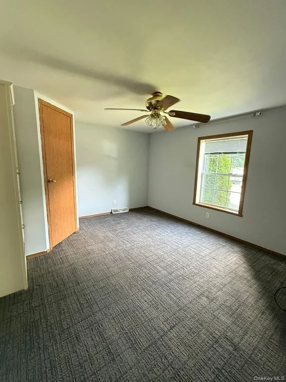 Photo of 551 5th Avenue