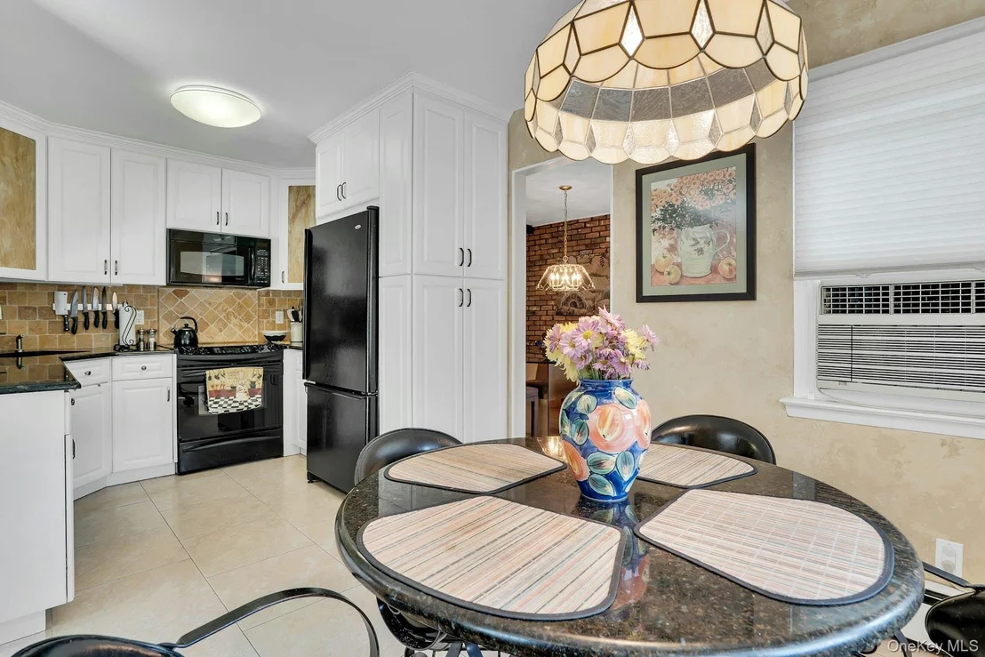 Photo of 27 Arcadia Drive