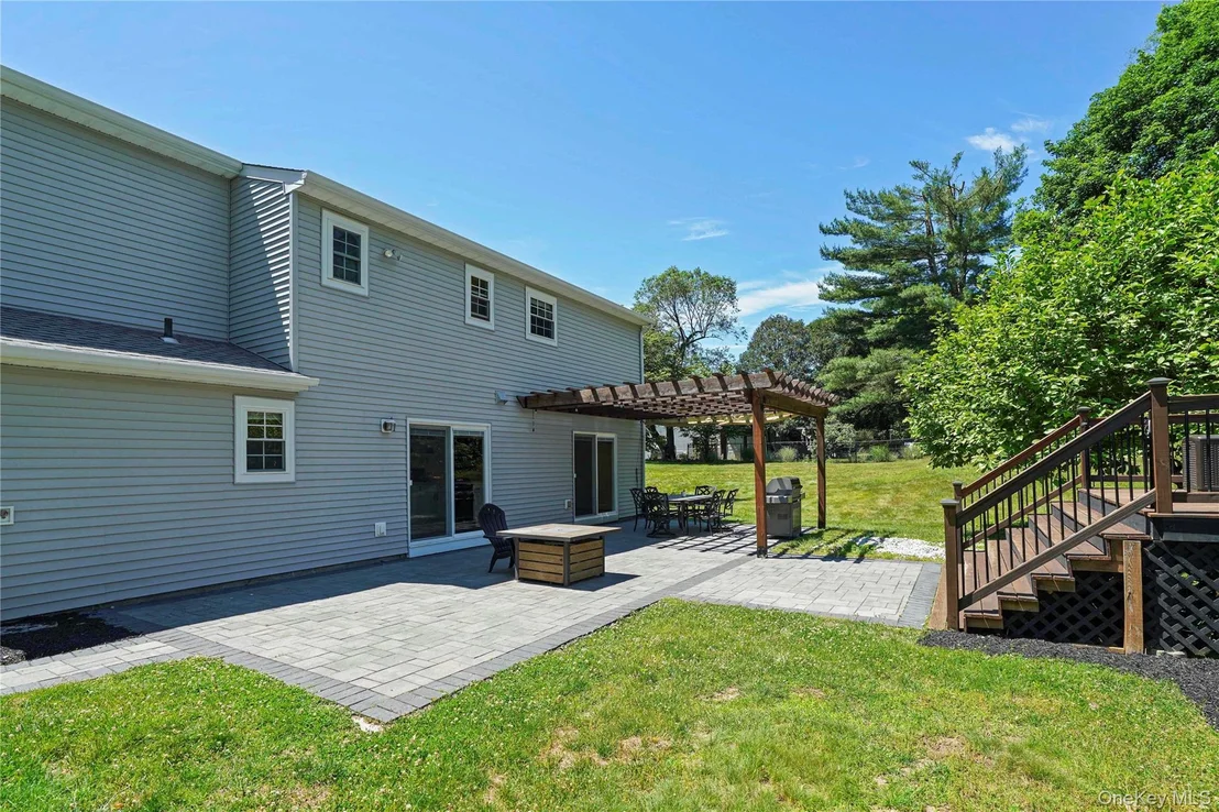 Photo of 11 Kenneth Drive