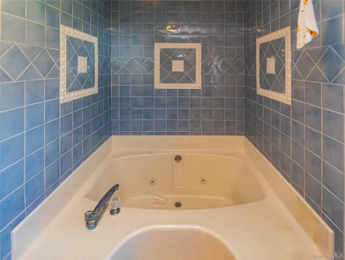 Photo of 19 Biscayne Blvd