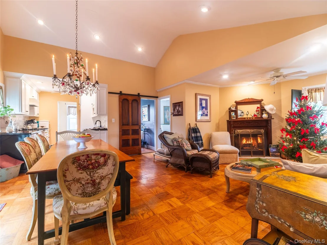 Photo of 8 Ridgeland Terrace
