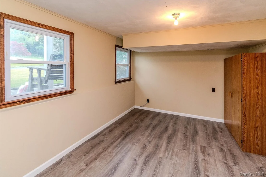 Photo of 6 Bates Circle