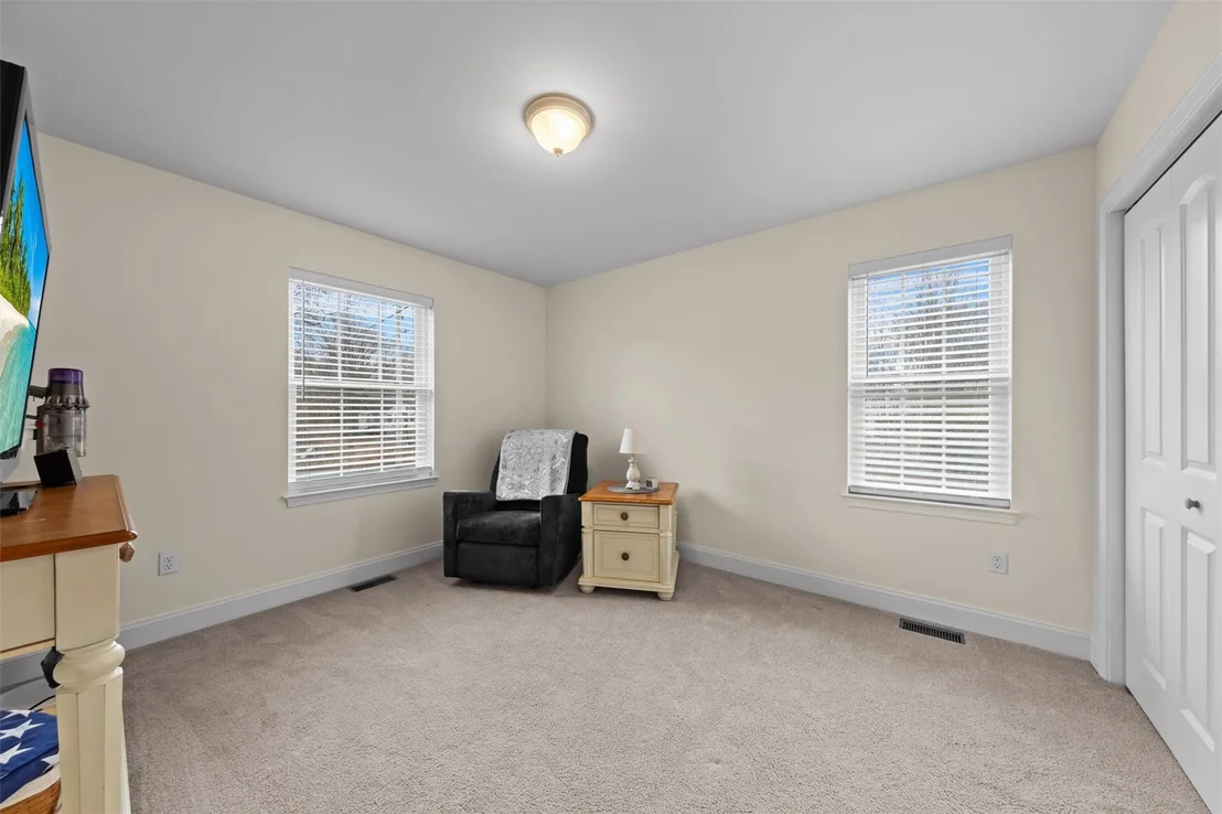 Photo of 394 Bailey Road