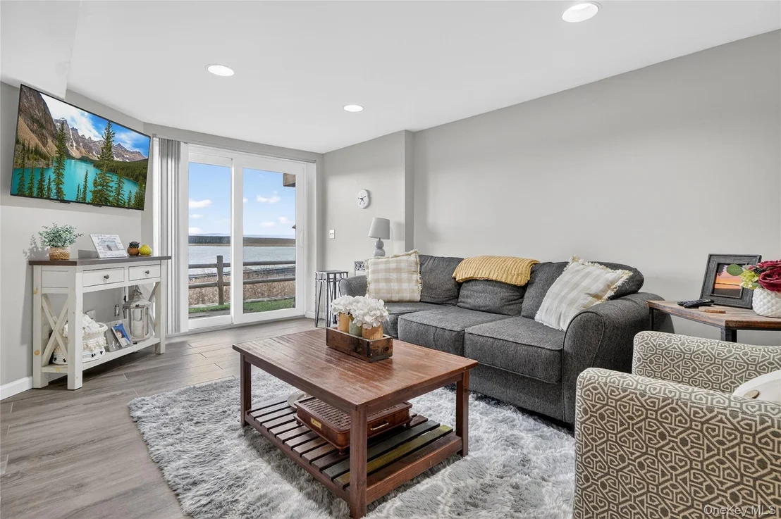 Photo of 1501 Eagle Bay Drive