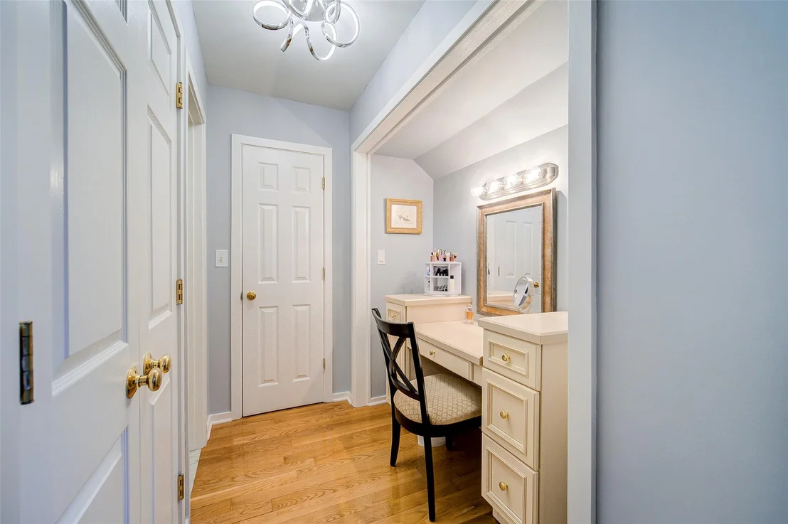 Photo of 125 Fairways Crescent