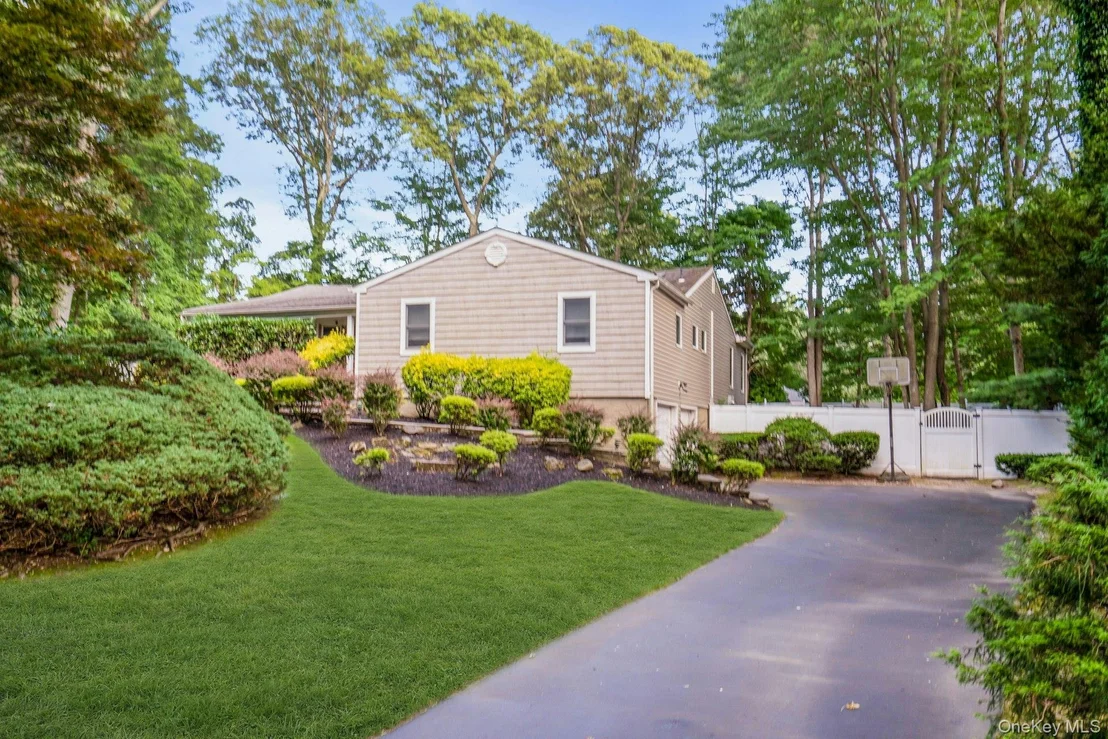 Photo of 48 Randolph Drive