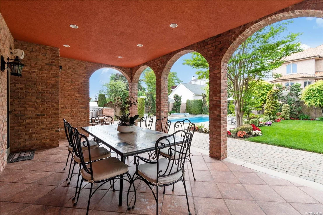 Photo of 5 Center Drive
