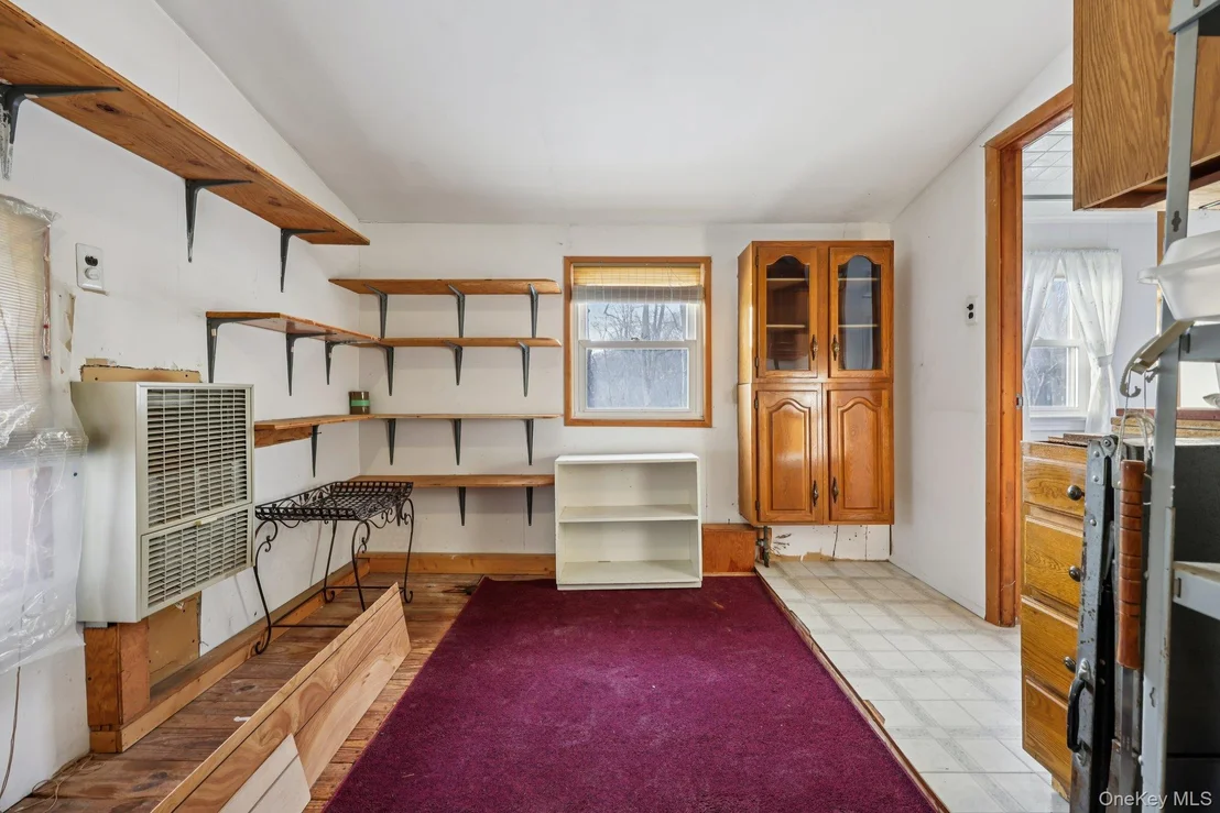 Photo of 375 Laurel Road