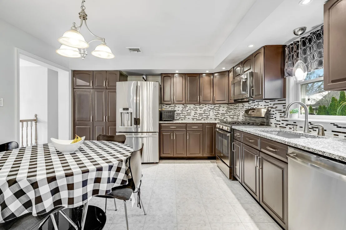 Photo of 9 Adelphi Avenue