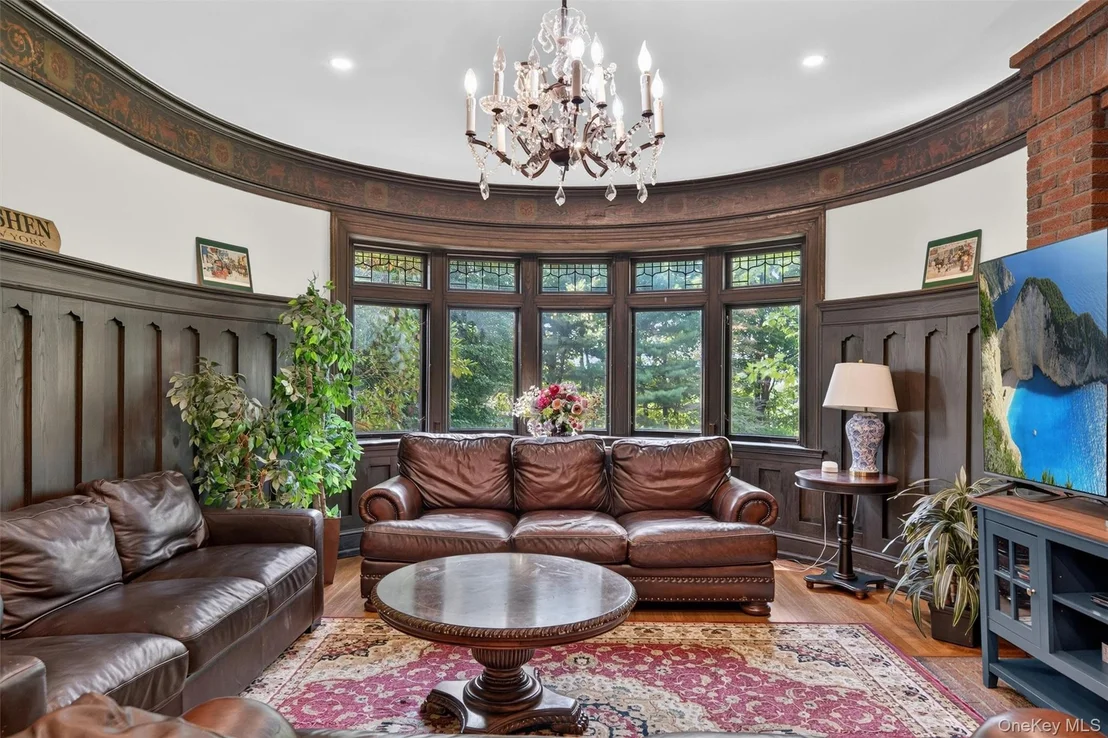 Photo of 157 Arcadia Road