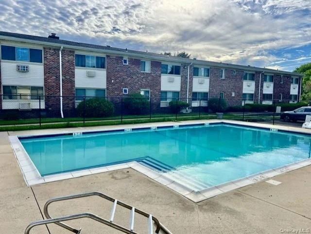 Photo of Unit 2A at 2439 Union Blvd. Apt 2A