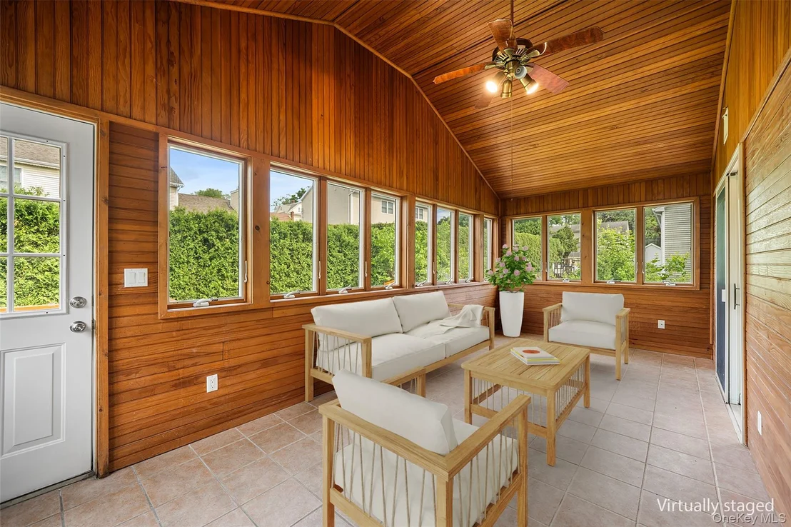 Photo of 110 Franklin Avenue