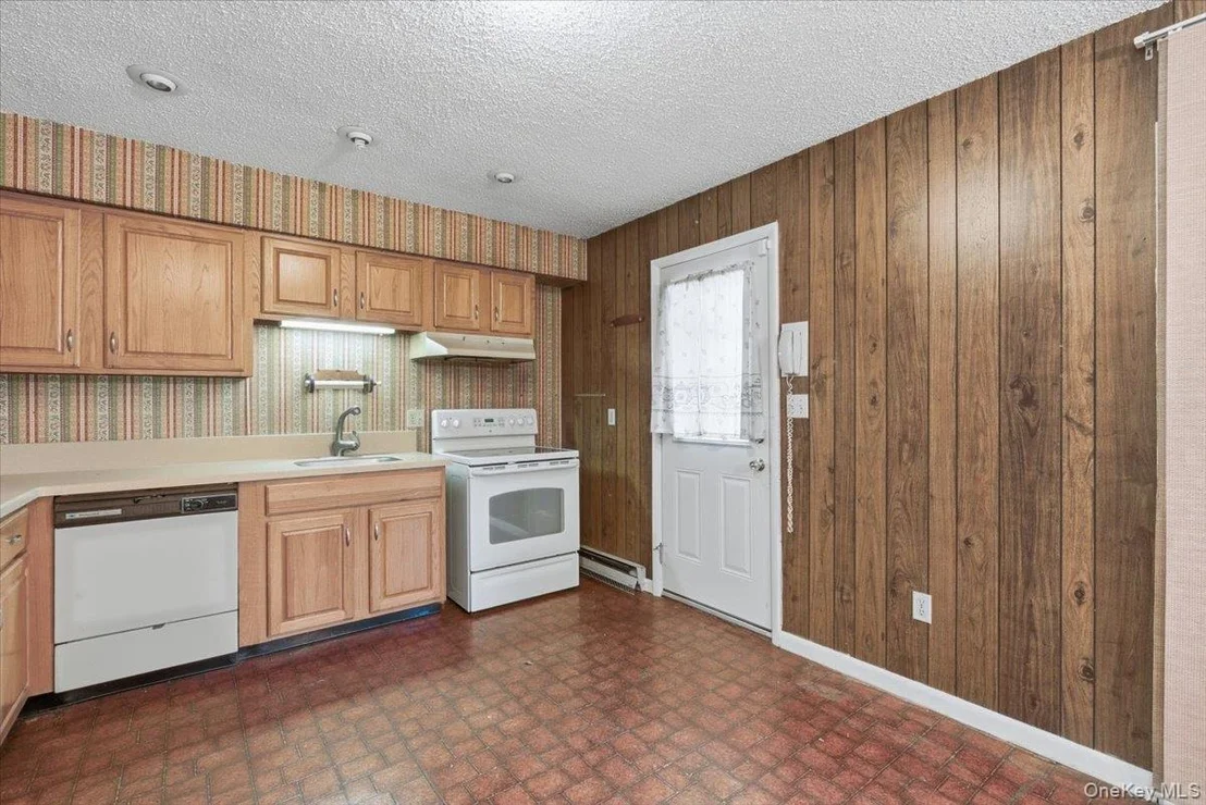 Photo of 125 Reme Road