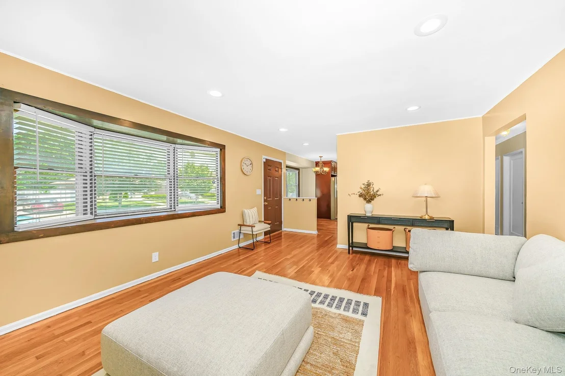 Photo of 3900 Miller Place
