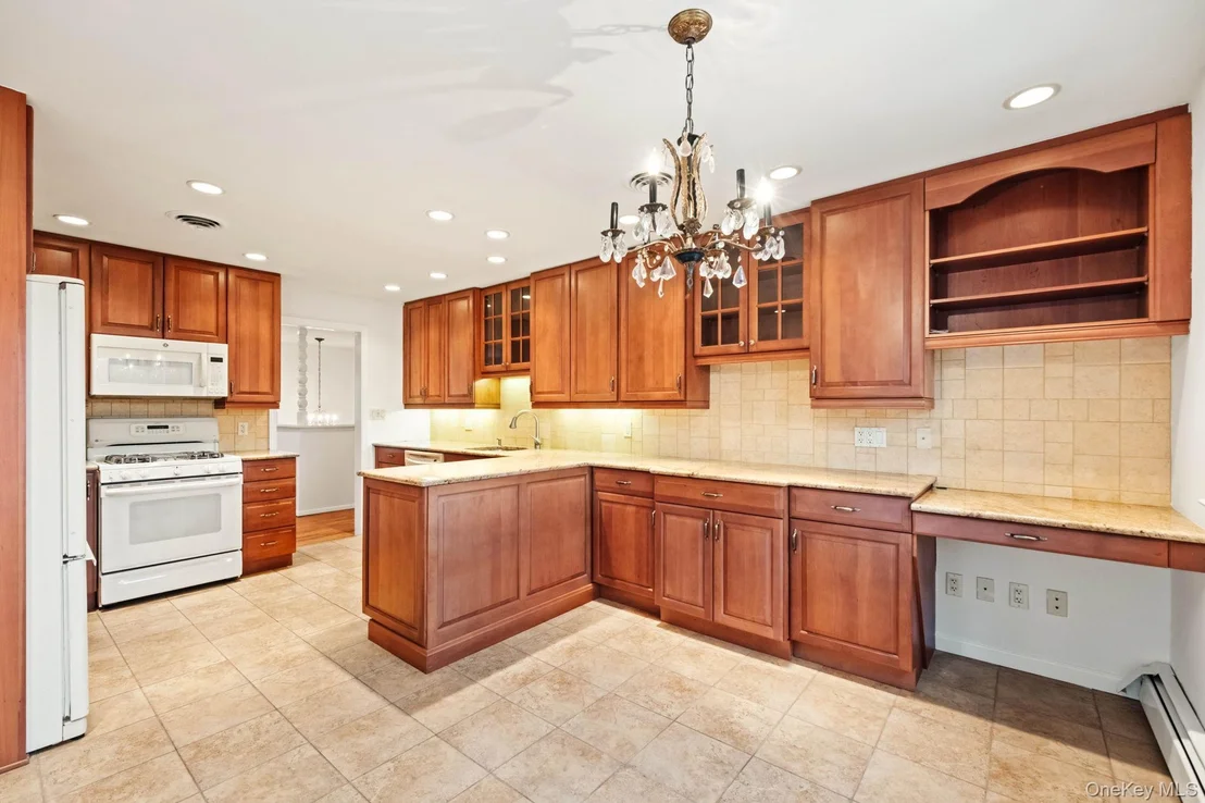 Photo of 32 Bramble Brook Road
