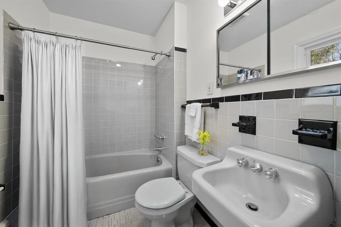 Photo of 16 Garey Drive