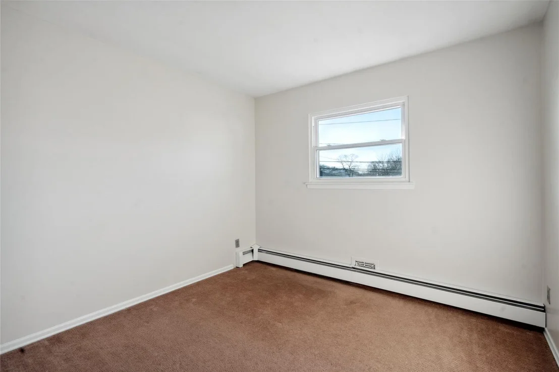 Photo of 135 Headline Road