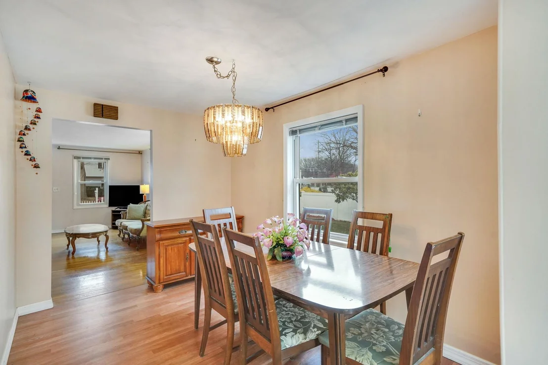 Photo of 622 Sandra Avenue