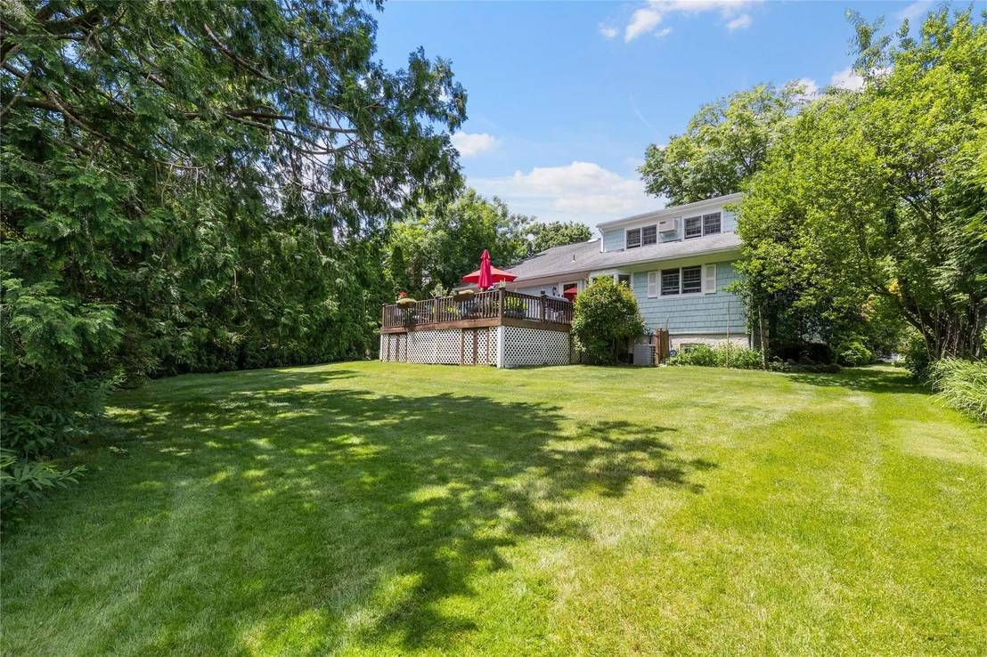 Photo of 13 Loewen Court