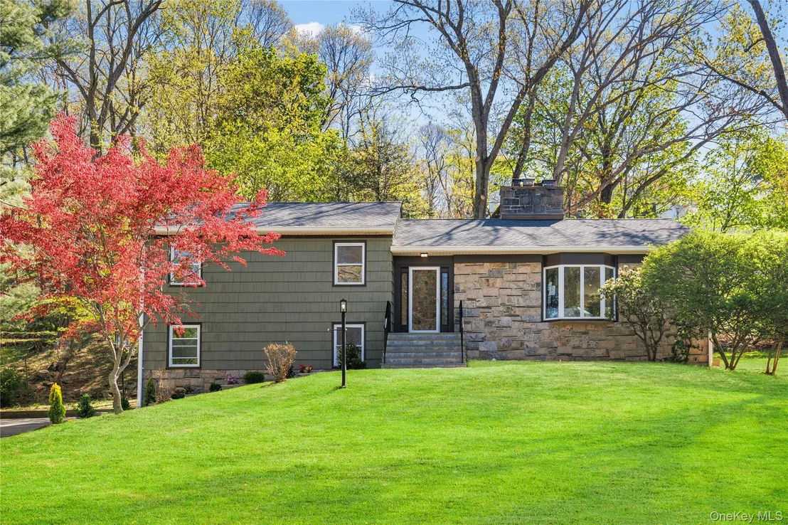 Photo of 816 Hardscrabble Road
