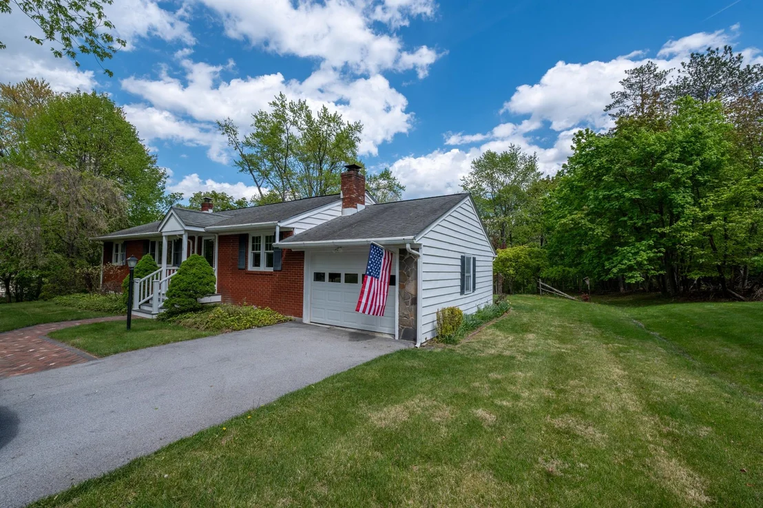 Photo of 11 McIntosh Drive