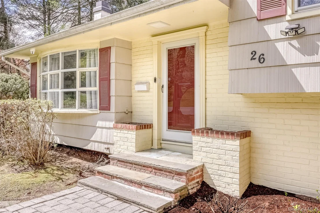 Photo of 26 River Road