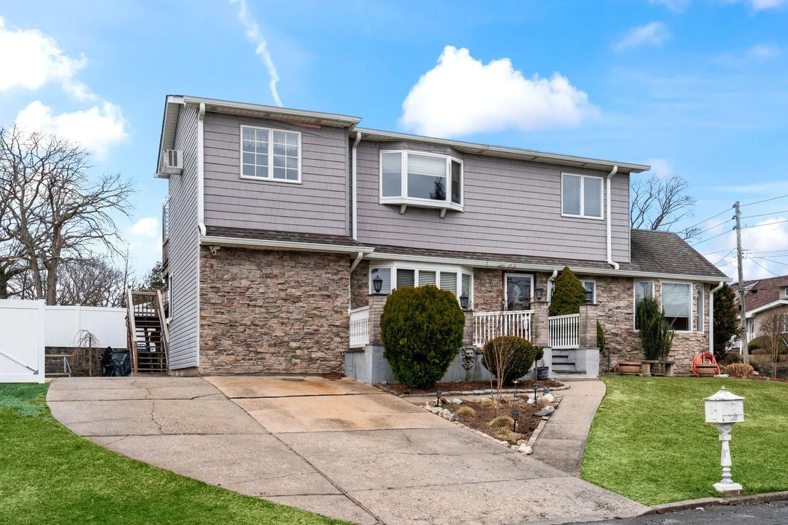 Photo of 5 Sun Haven Lane