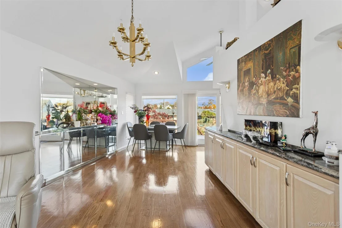 Photo of 2729 Shore Drive
