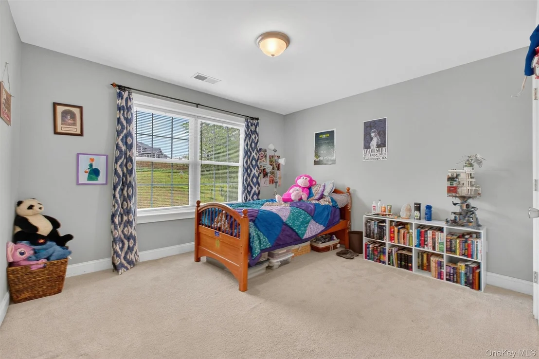 Photo of 153 Stratford Drive