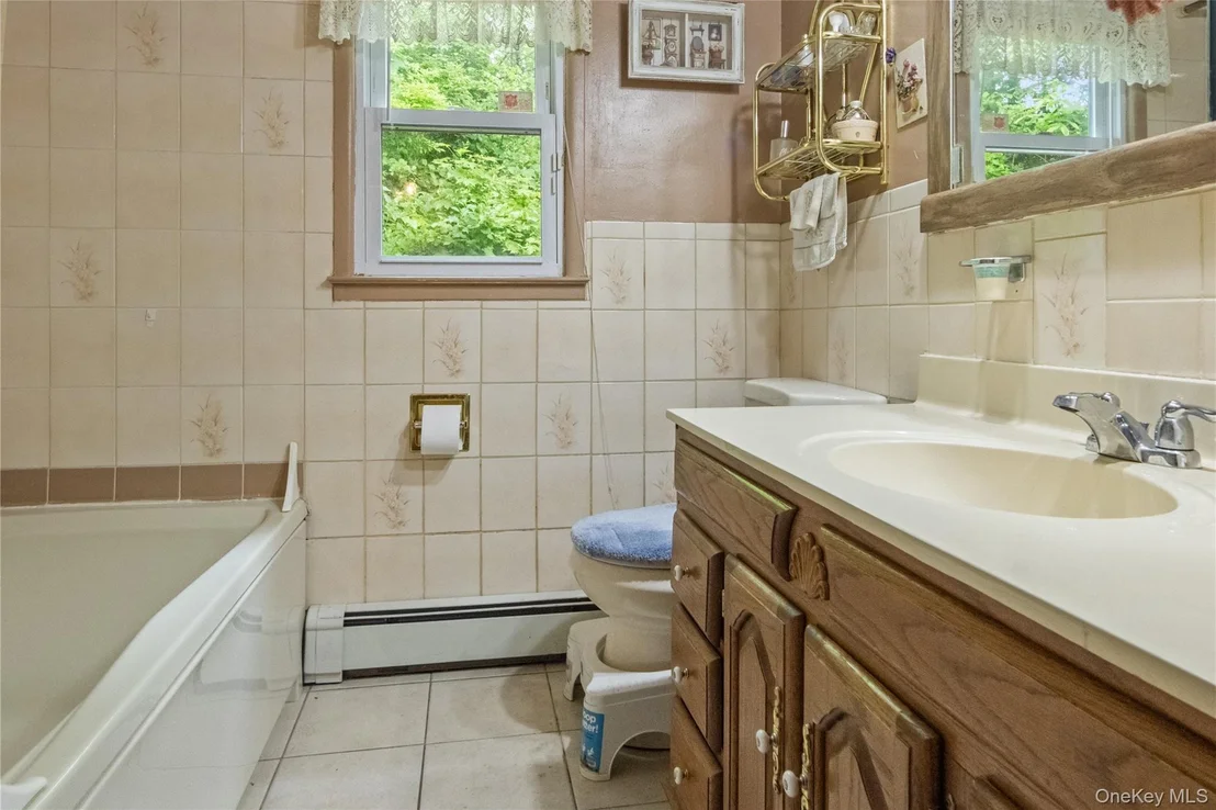 Photo of 36 Rochambeau Road