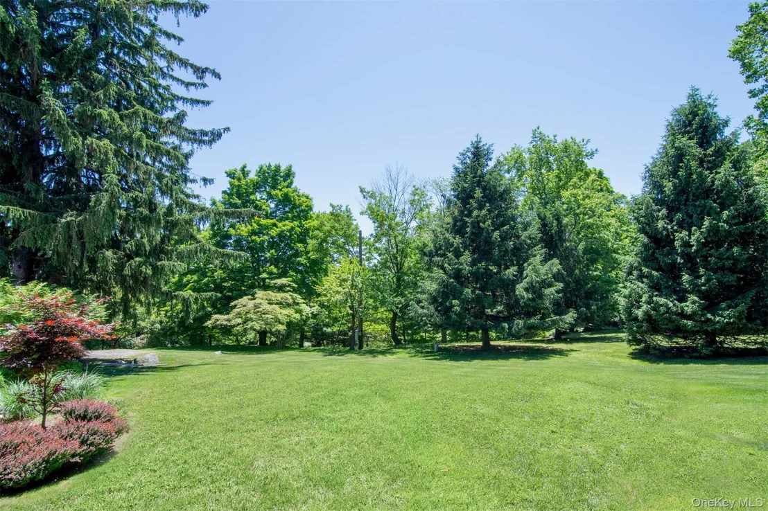 Photo of 353 Mountain Road