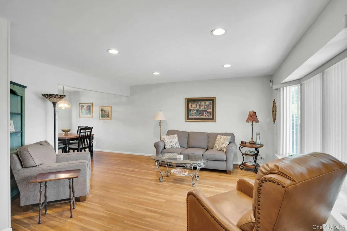 Photo of 43 Genesee Drive