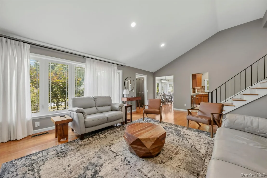 Photo of 47 Scenic Drive