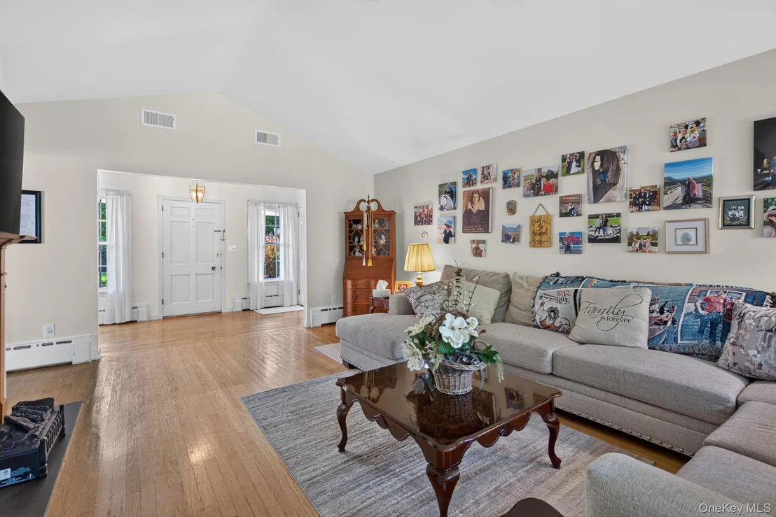 Photo of 158 High Meadows Road