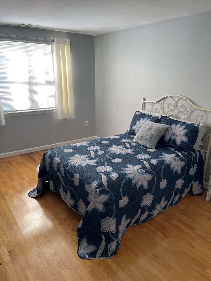 Photo of Unit A at 302 Commons Way