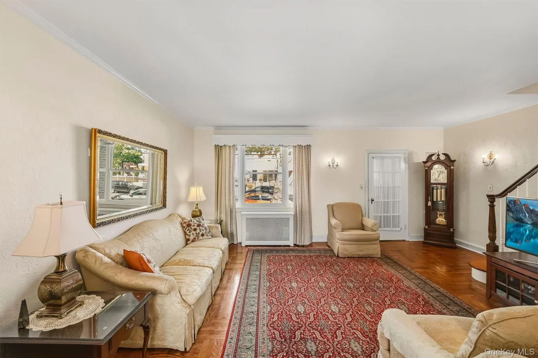 Photo of 1114 Mace Avenue