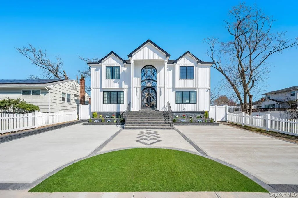 Photo of 15 Forest Road