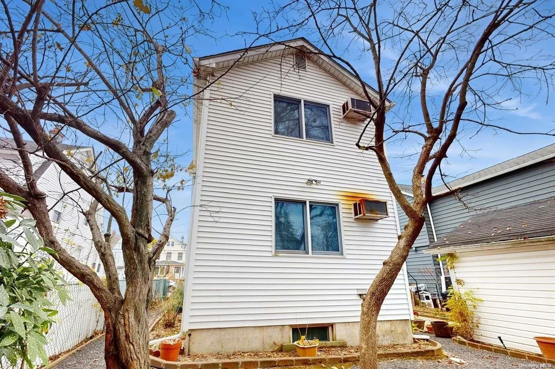 Photo of 24 Everett Street