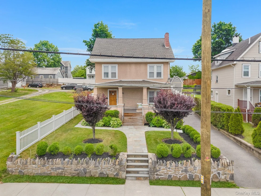 Photo of 609 Washington Street