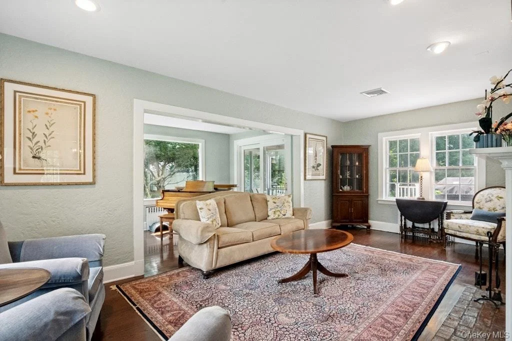 Photo of 312 Quaker Road