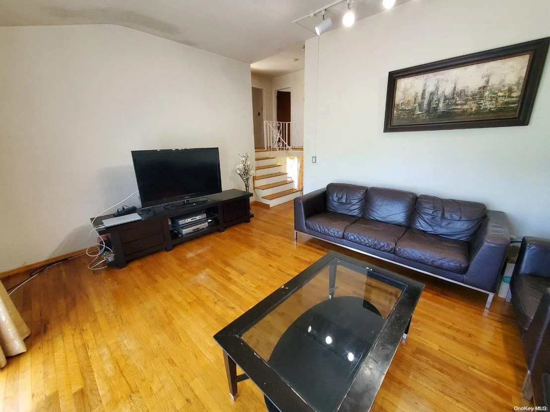 Photo of 9 Sandra Drive