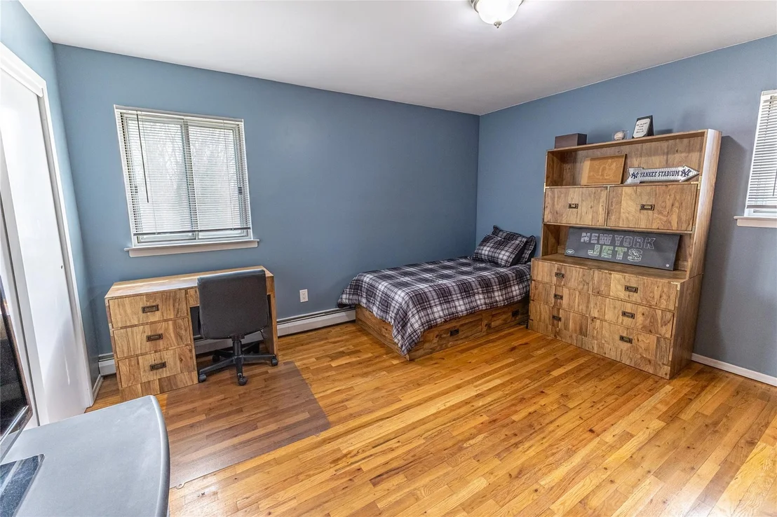Photo of 120 Erlanger Boulevard